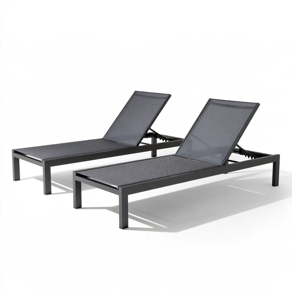 Poltrona relax dalle linee essenziali, colore grigio